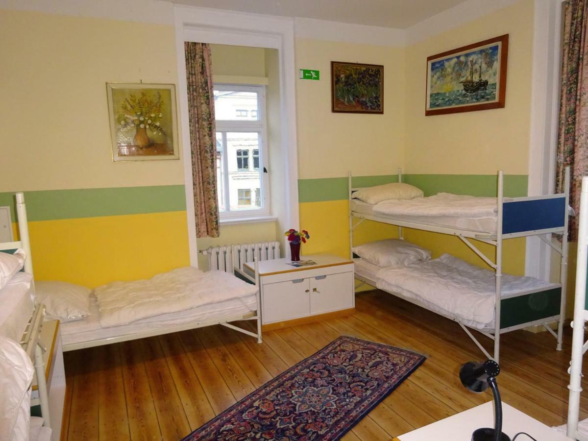 Hummel Hostel - Historische Stadtvilla Mit Garten Weimar  Extérieur photo