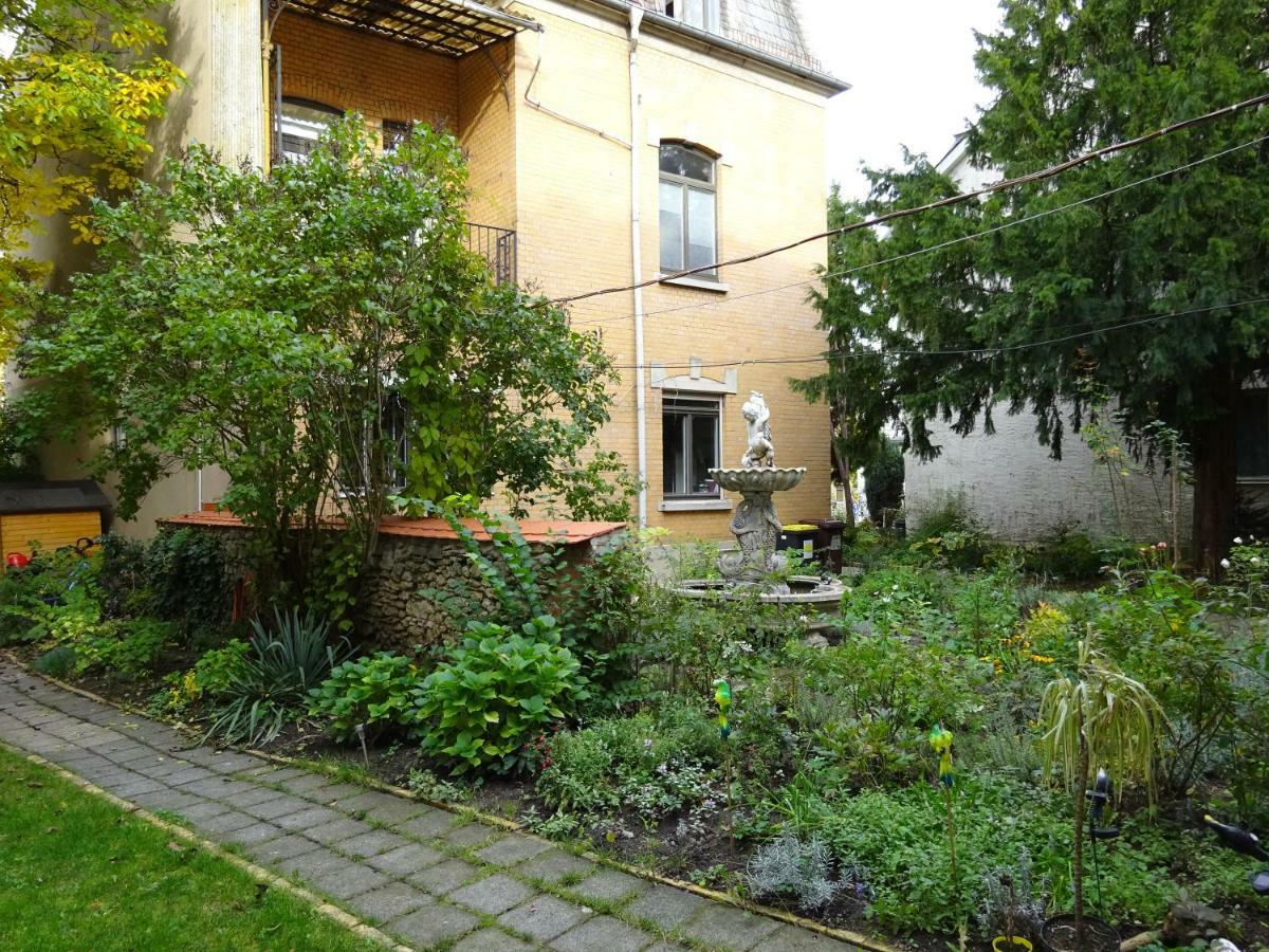 Hummel Hostel - Historische Stadtvilla Mit Garten Weimar  Extérieur photo