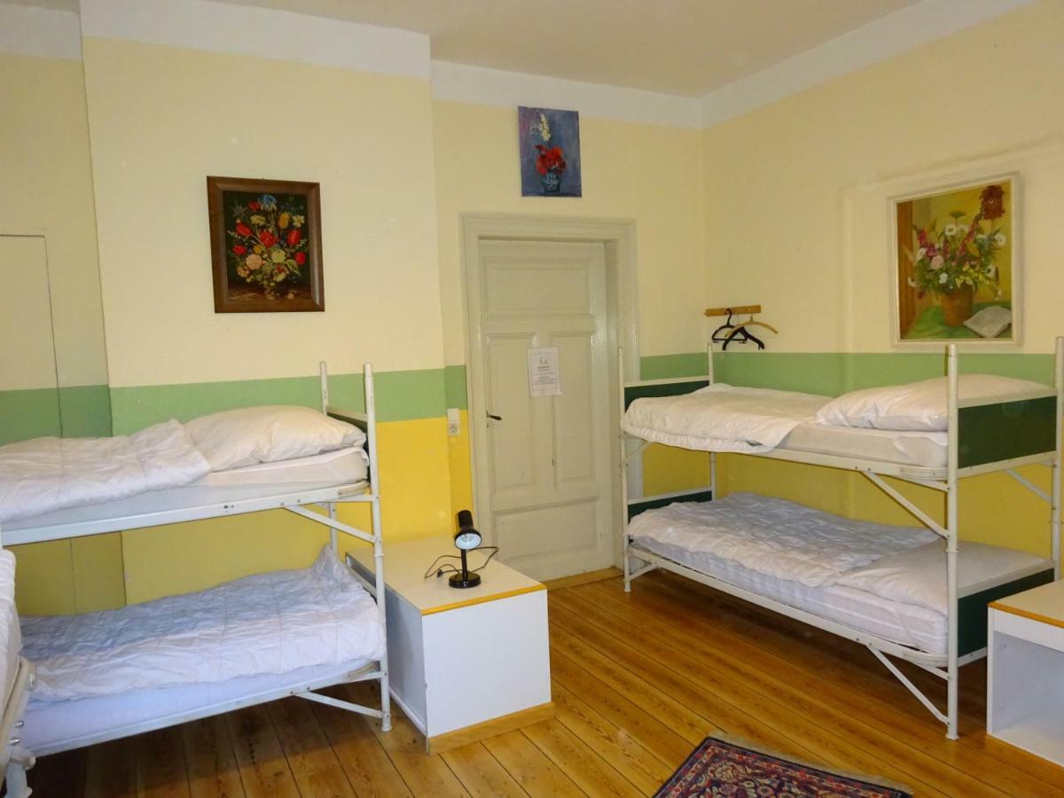 Hummel Hostel - Historische Stadtvilla Mit Garten Weimar  Extérieur photo